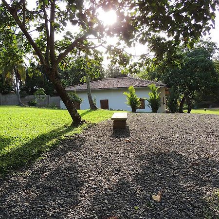 Sri Devi Retreat Villa Unawatuna Exterior photo